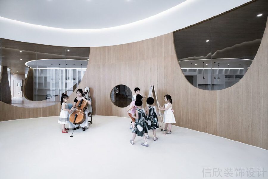 原木風(fēng)過(guò)道音樂(lè)培訓(xùn)機(jī)構(gòu)裝修設(shè)計(jì)