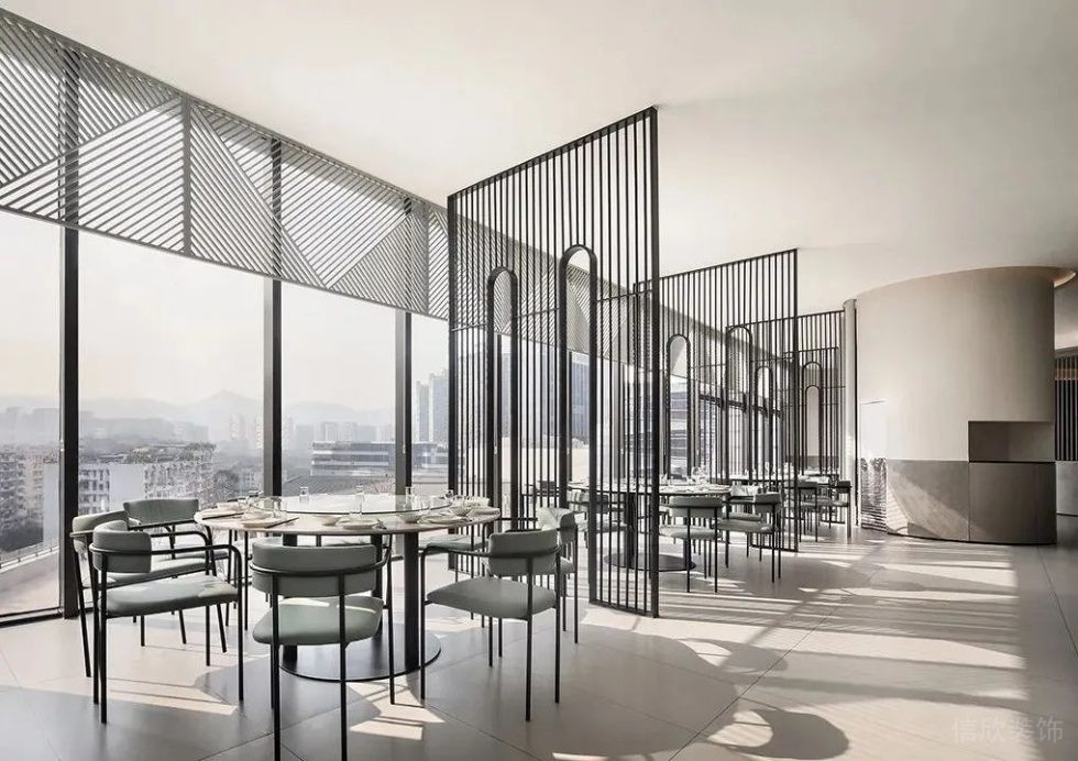 深圳羅湖東門鴻展中心城極簡(jiǎn)風(fēng)格川菜館裝修案例8人用餐區(qū)