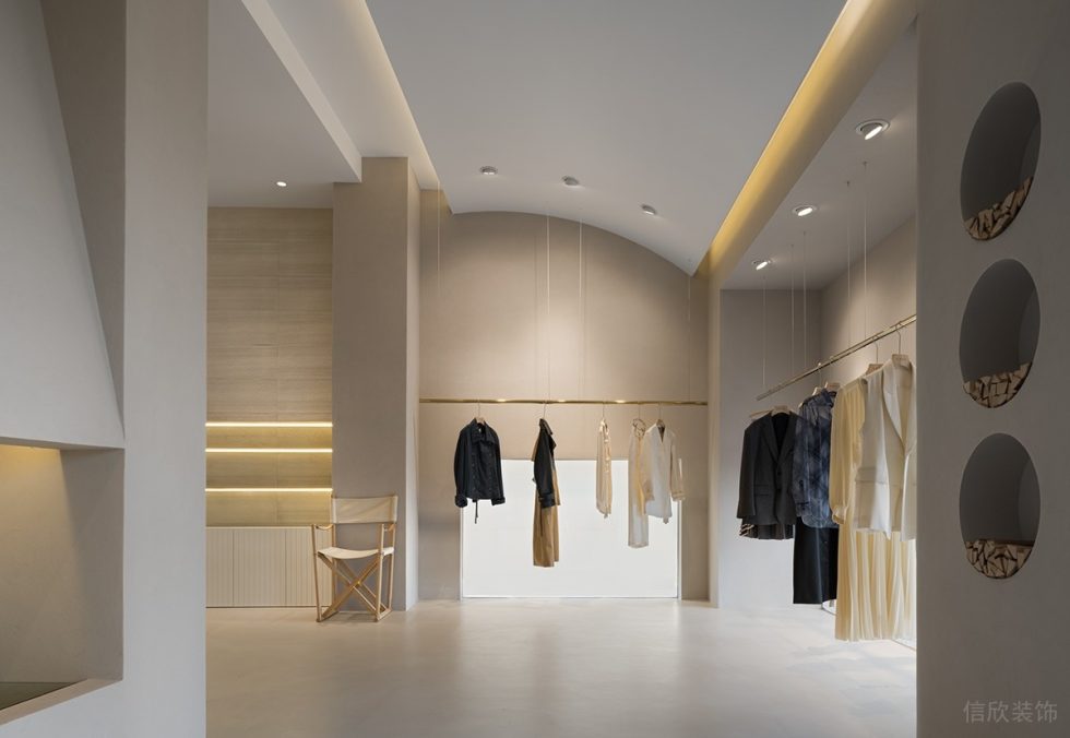 深圳市南山區(qū)華僑城現(xiàn)代風(fēng) Kerr 可兒家服裝店裝修設(shè)計(jì)大廳深圳市南山區(qū)華僑城現(xiàn)代風(fēng) Kerr 可兒家服裝店裝修設(shè)計(jì)白色弧形頂面