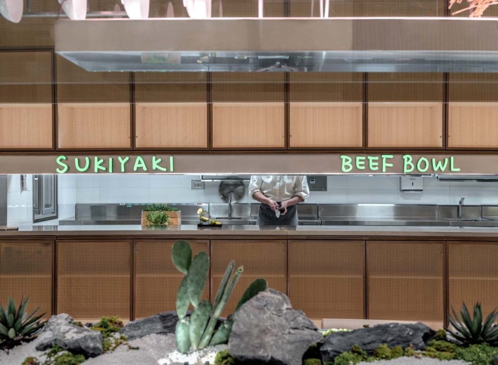 深圳寶安藝術日式食堂鏤空備餐區(qū)裝修設計