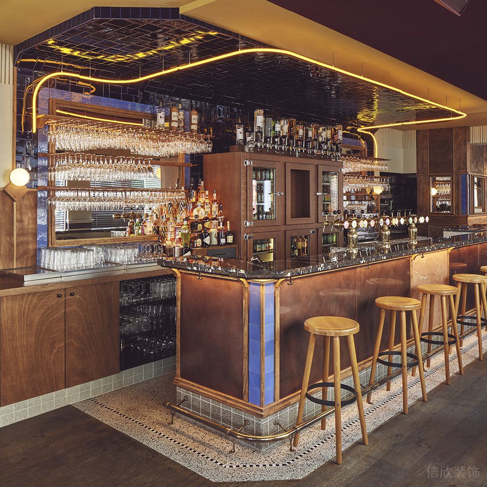 深圳南山街角酒吧店鋪調(diào)酒區(qū)裝修設計
